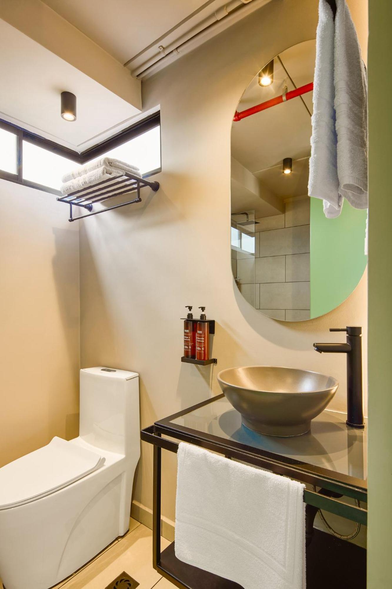Hotel Urbit Social Lofts Medellín Esterno foto
