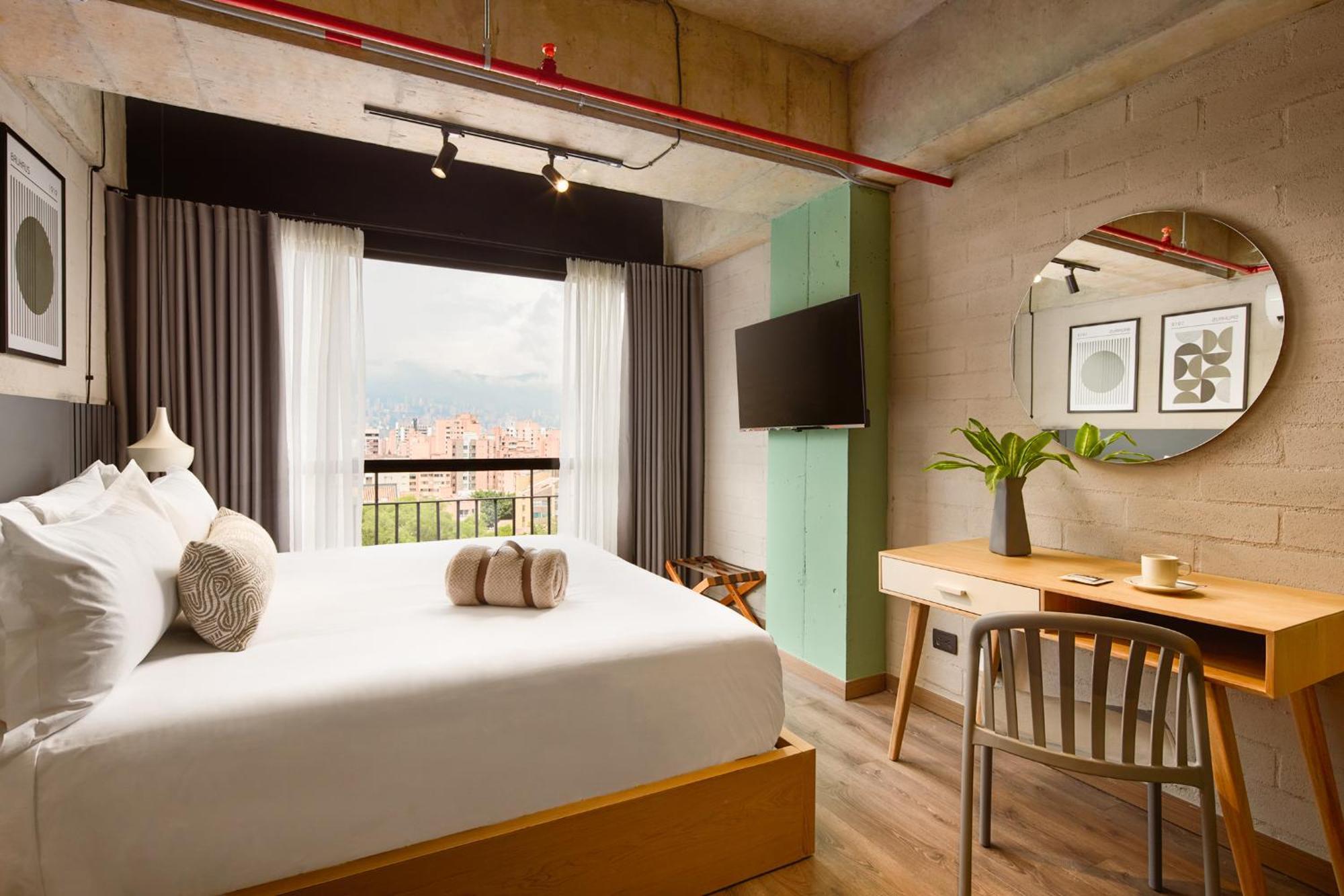 Hotel Urbit Social Lofts Medellín Esterno foto