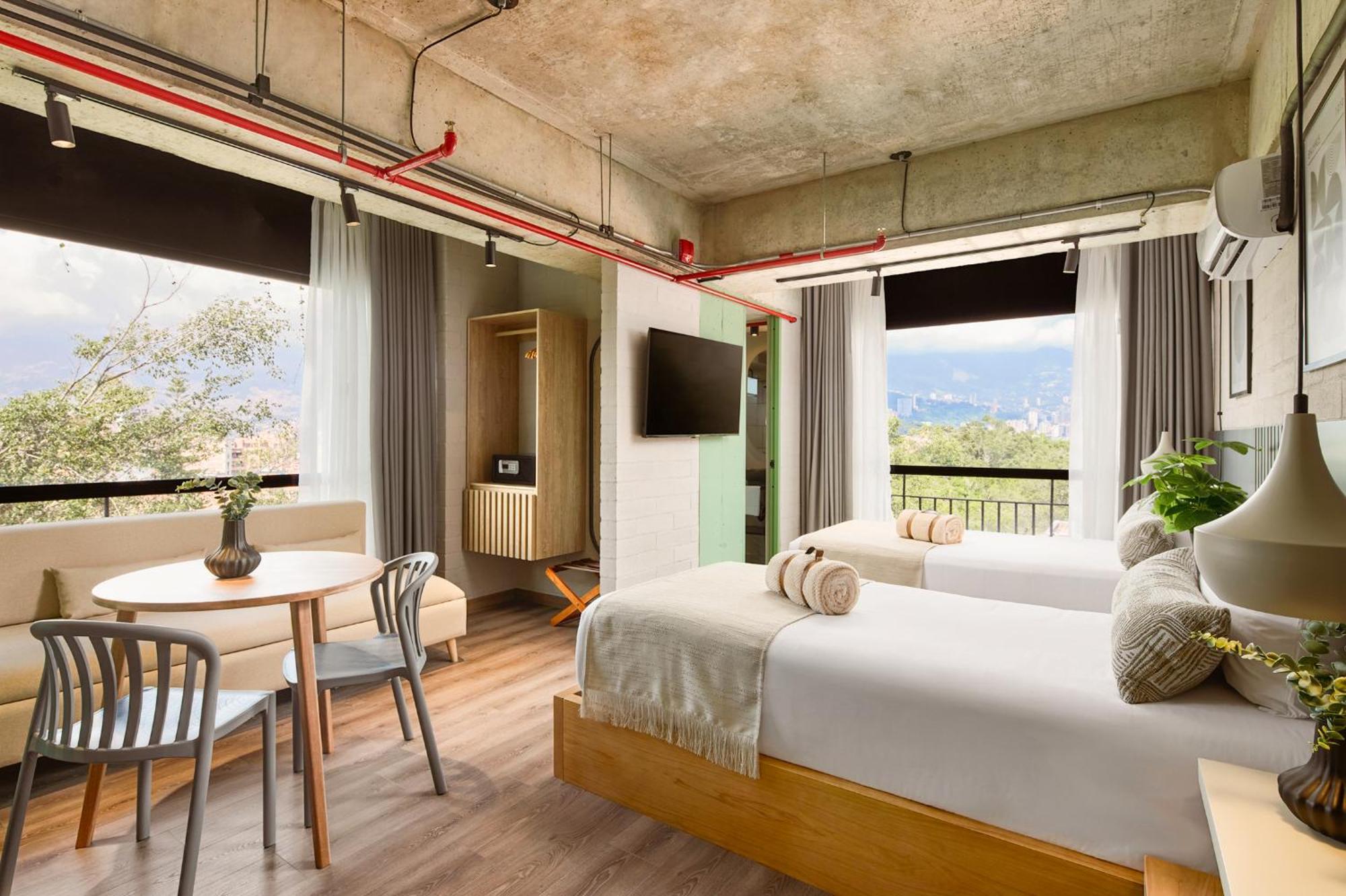 Hotel Urbit Social Lofts Medellín Esterno foto