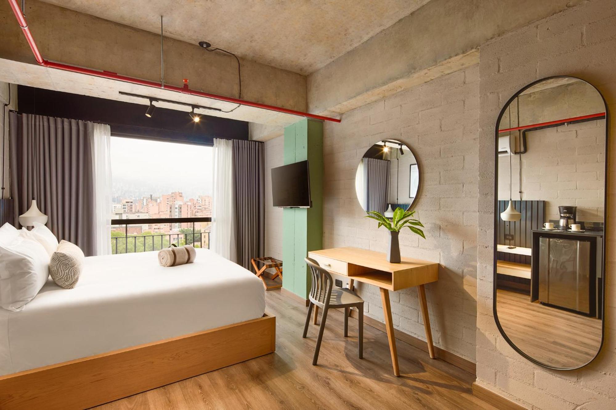 Hotel Urbit Social Lofts Medellín Esterno foto