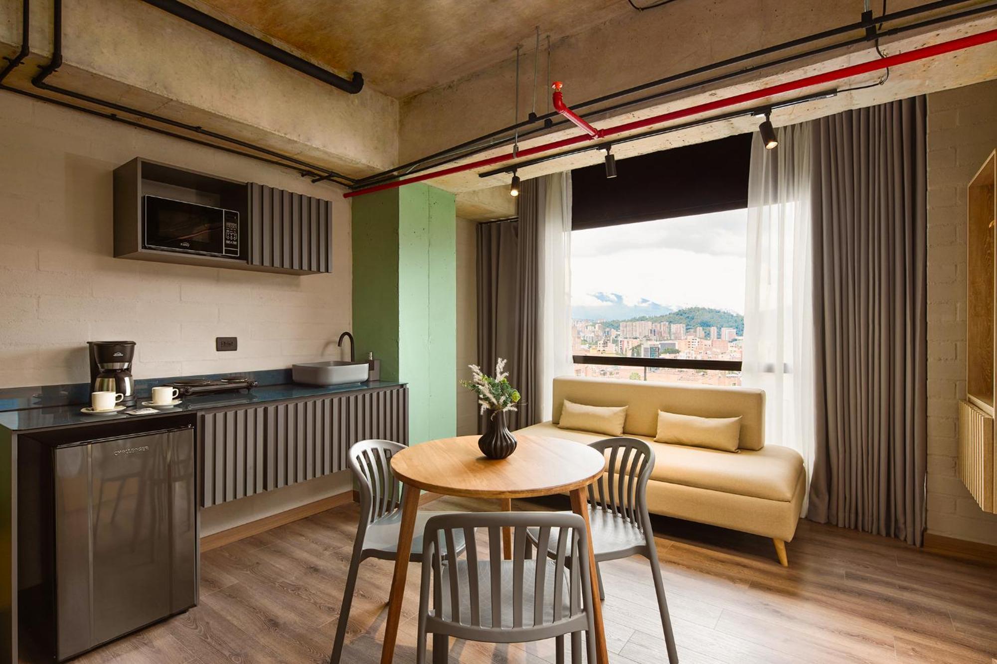 Hotel Urbit Social Lofts Medellín Esterno foto