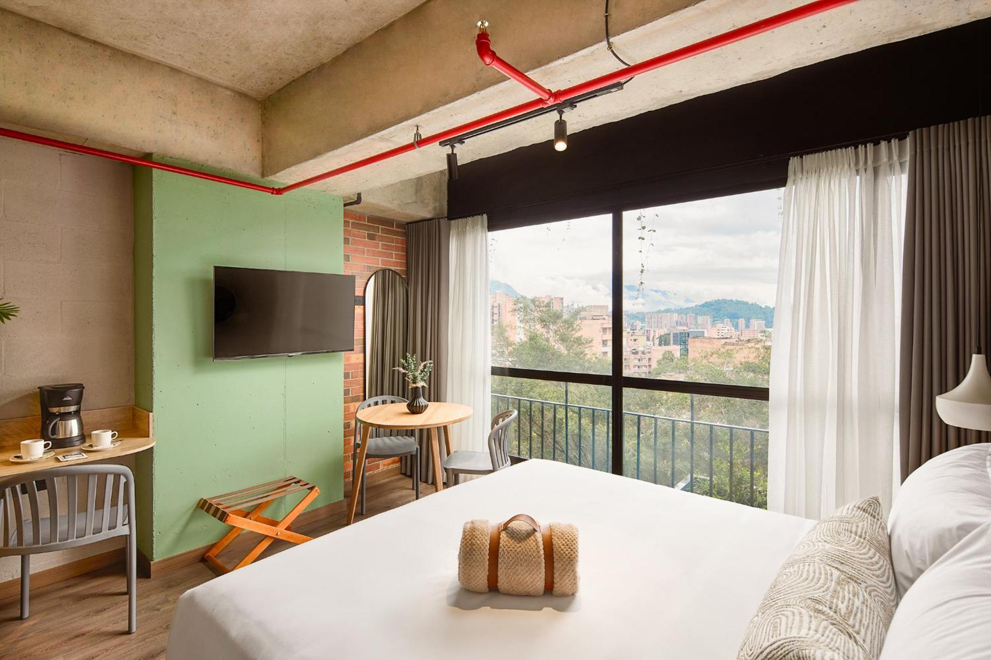 Hotel Urbit Social Lofts Medellín Esterno foto